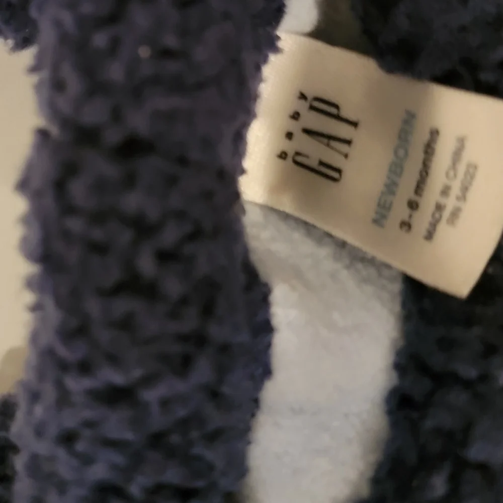 Baby Gap Adorable Gap fuzzy matching sweat suit baby bear jacket winter newborn